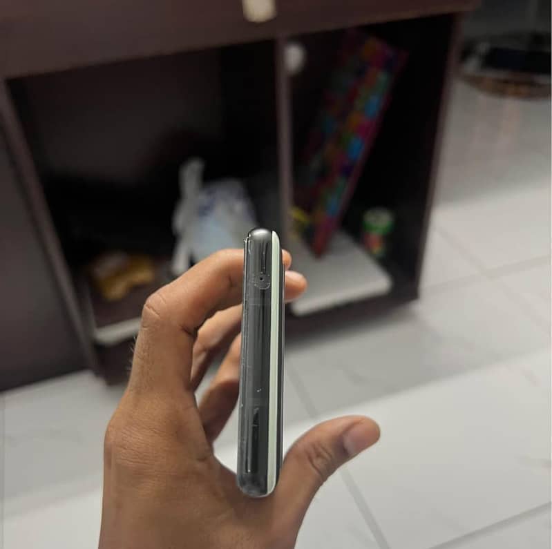 Google Pixel 6a 5