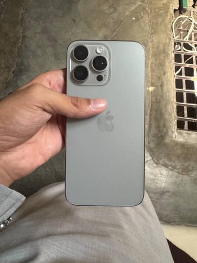 Apple iPhone 15 Pro Max duel phisical