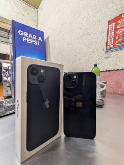 Apple iPhone 13