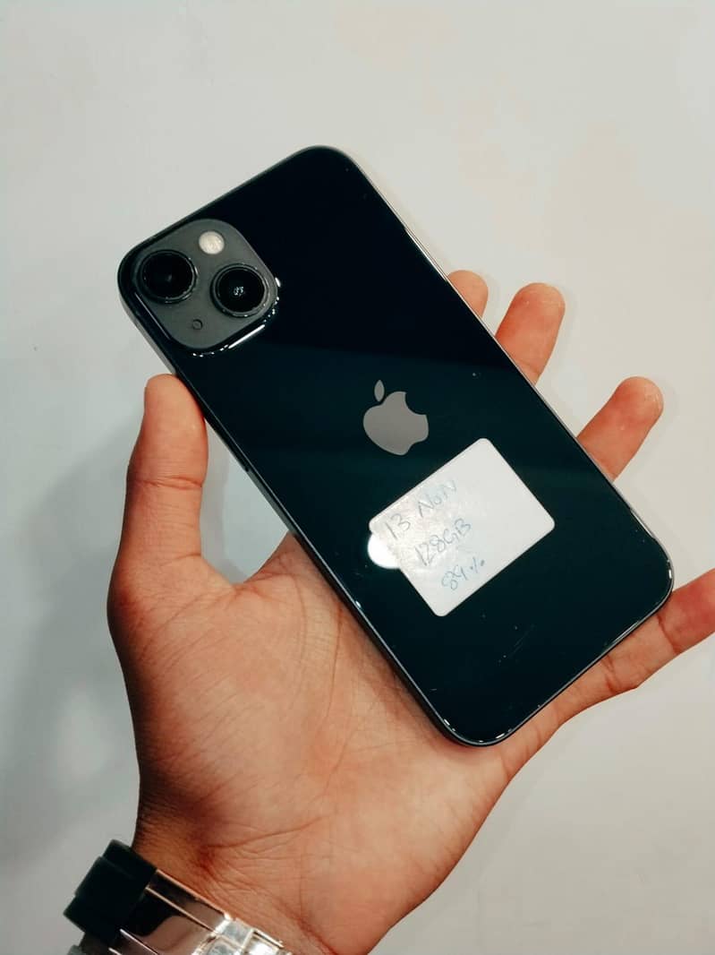 Apple iPhone 13 2
