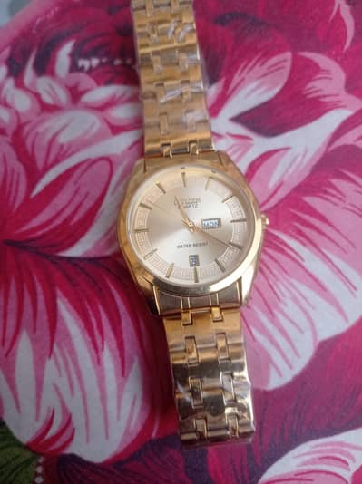 brand new watch no use 10/10 with box