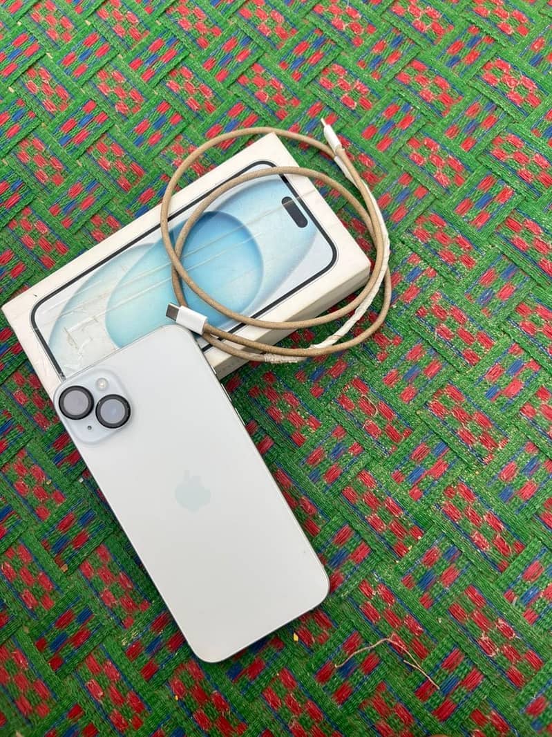 Apple iPhone 15 plus 7