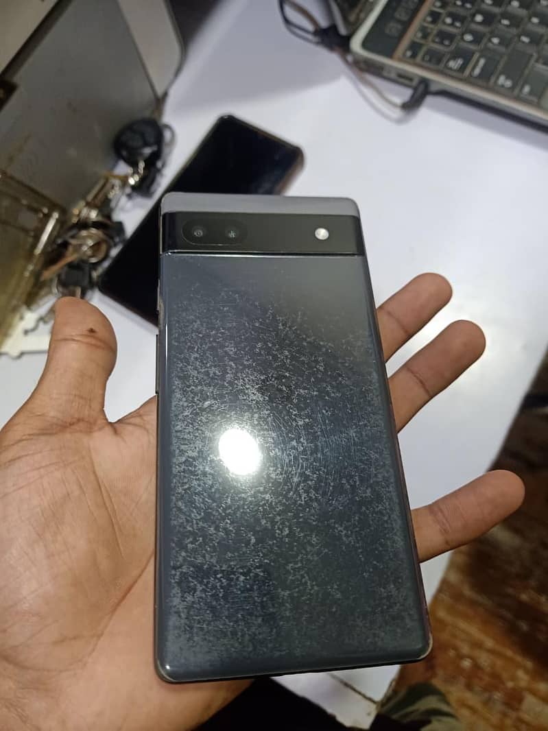 Google Pixel 6a 4