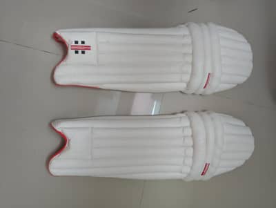 Cricket kit for sale /only 7 months used