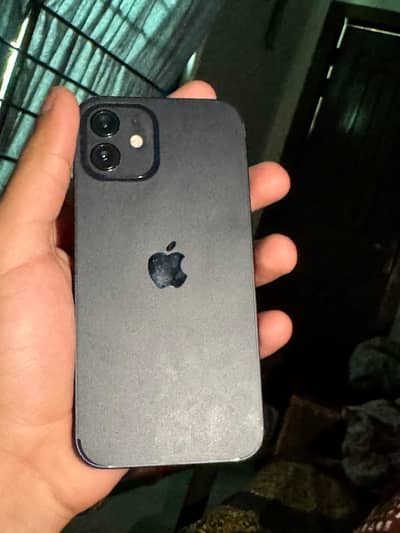 Apple iPhone 12