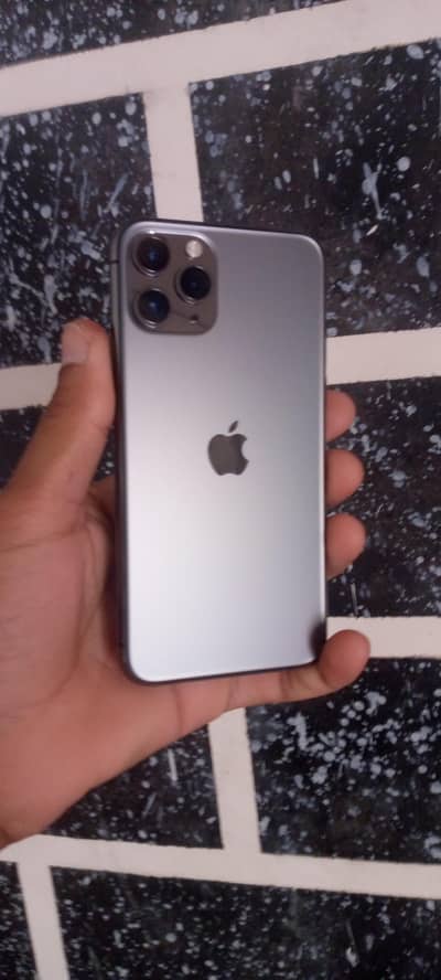 iPhone 11 pro ! iPhone no exchange