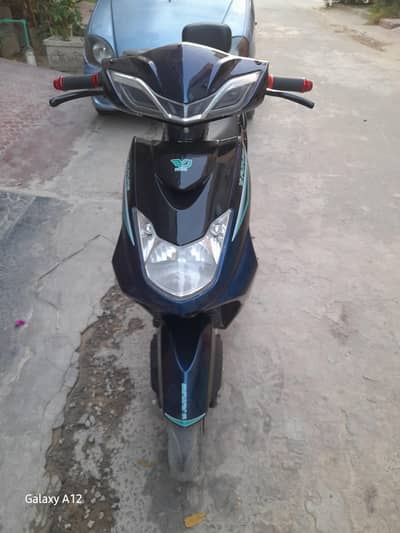 YJ Future Scooty