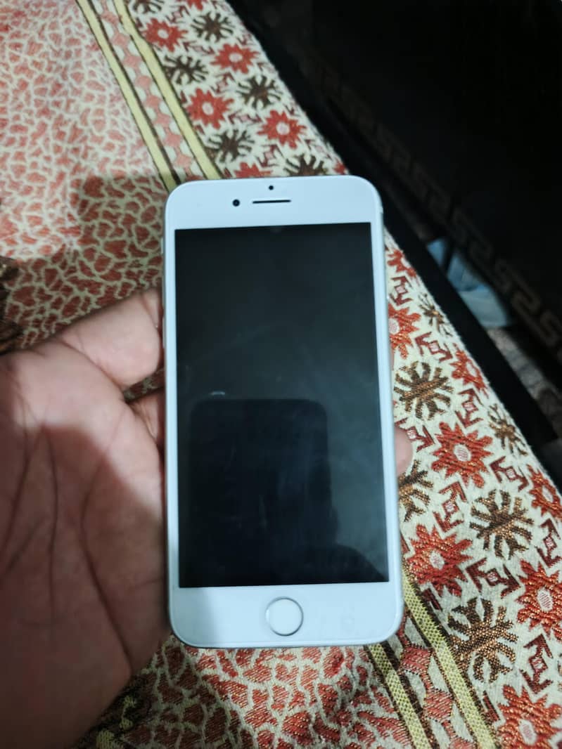 Apple iPhone 8 0
