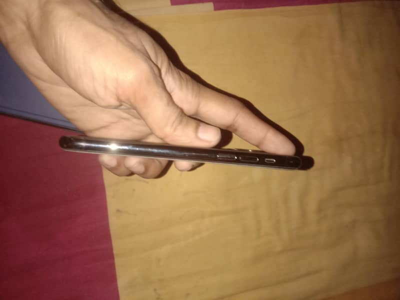 Apple iPhone 11 Pro 8