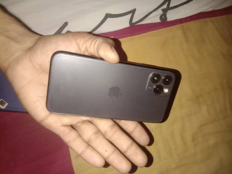 Apple iPhone 11 Pro 13
