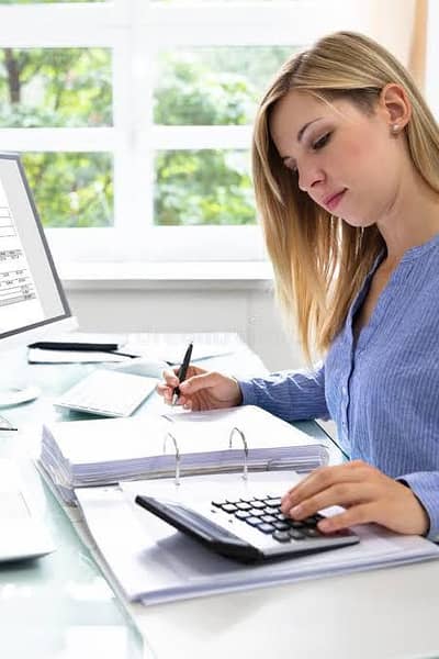 staff female accountant hotel management
