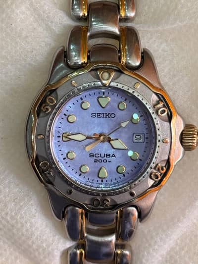 vintage Seiko scuba ladies diver quartz,mother of pearl dial,two tone.