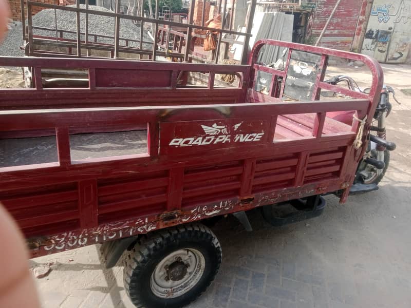 loader rickshaw   red colour 1