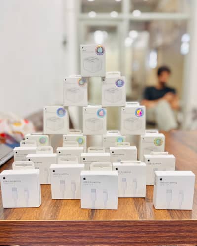 iPhone original charger 20 watt 3pin