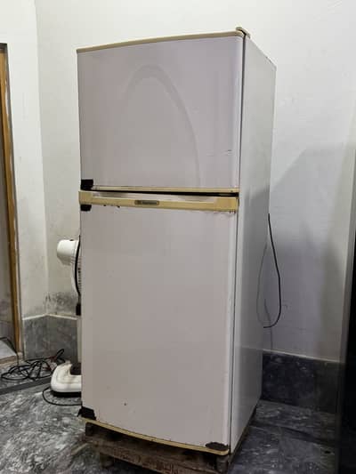 Dawlance Refrigerator for Sale – Excellent Condition | Full Working