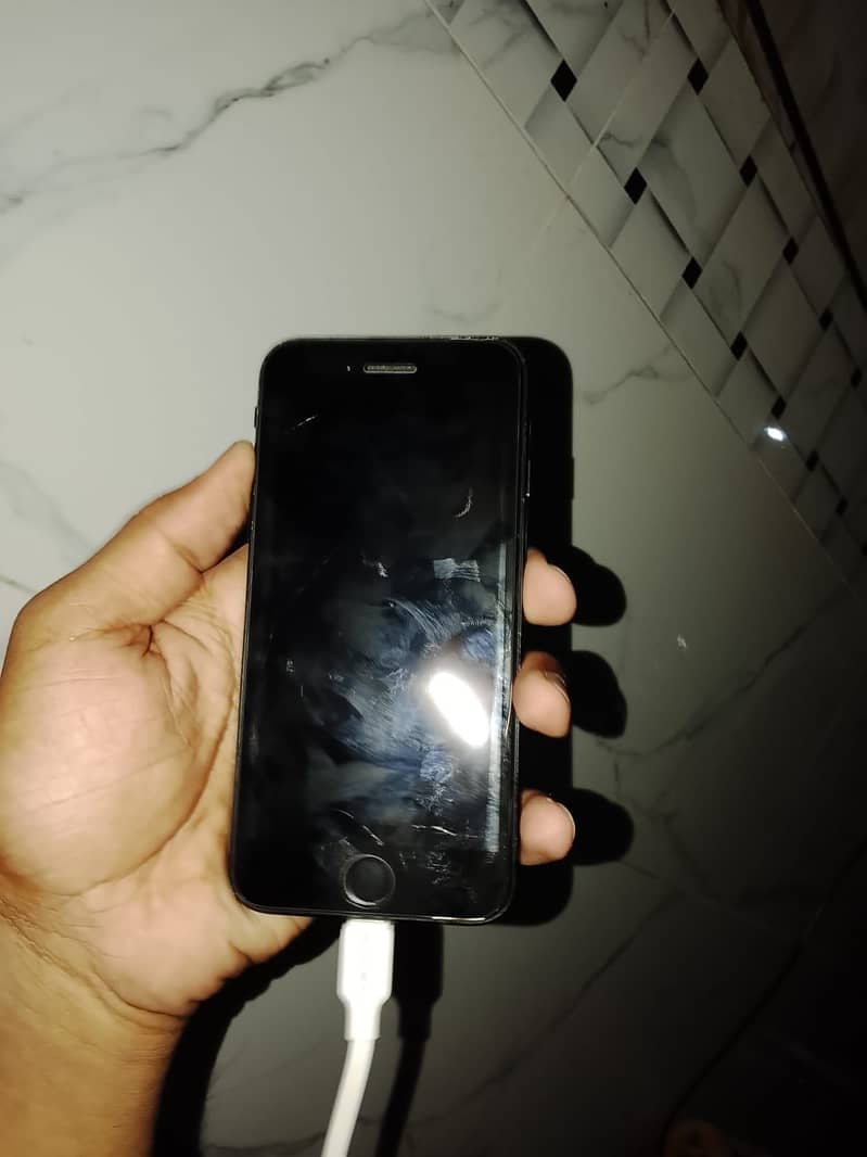 Apple iPhone SE 1