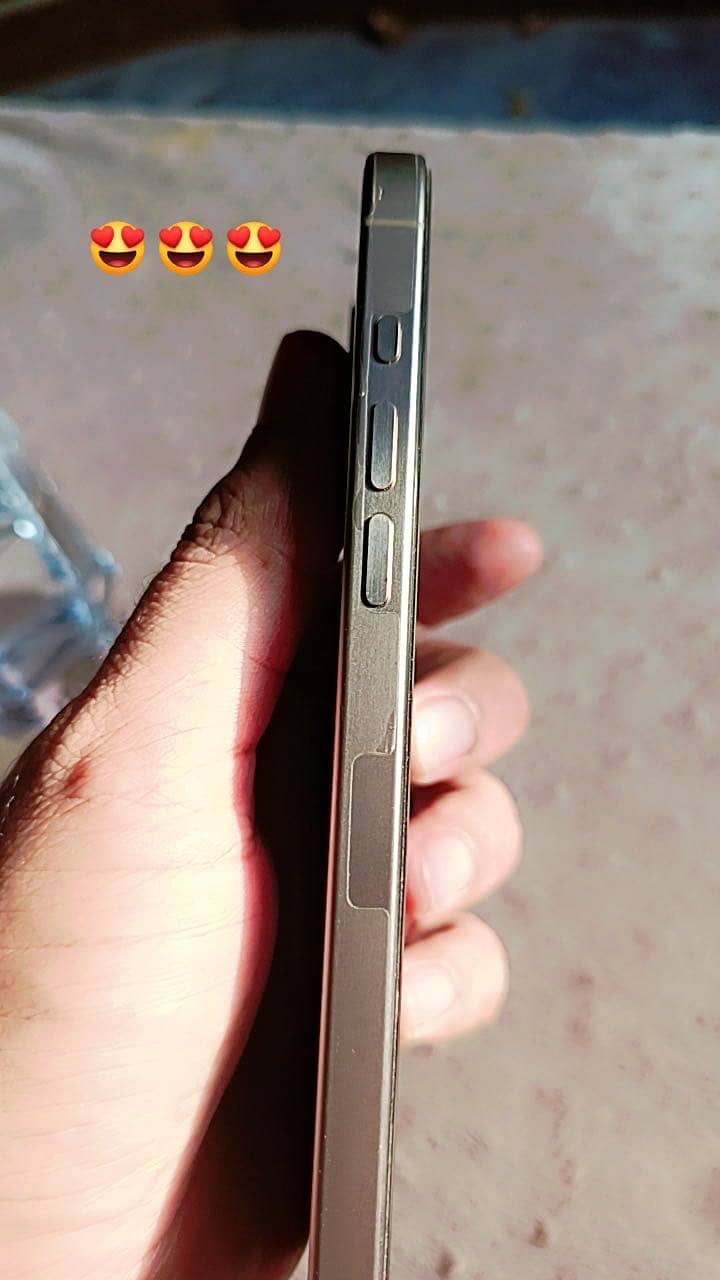 Iphon 15 pro max 2