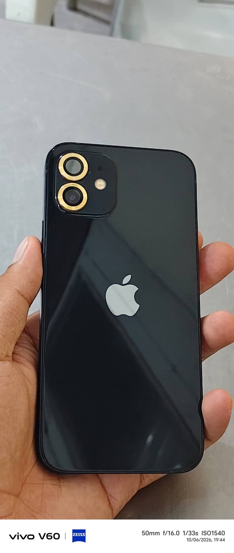 Apple iPhone 12 0