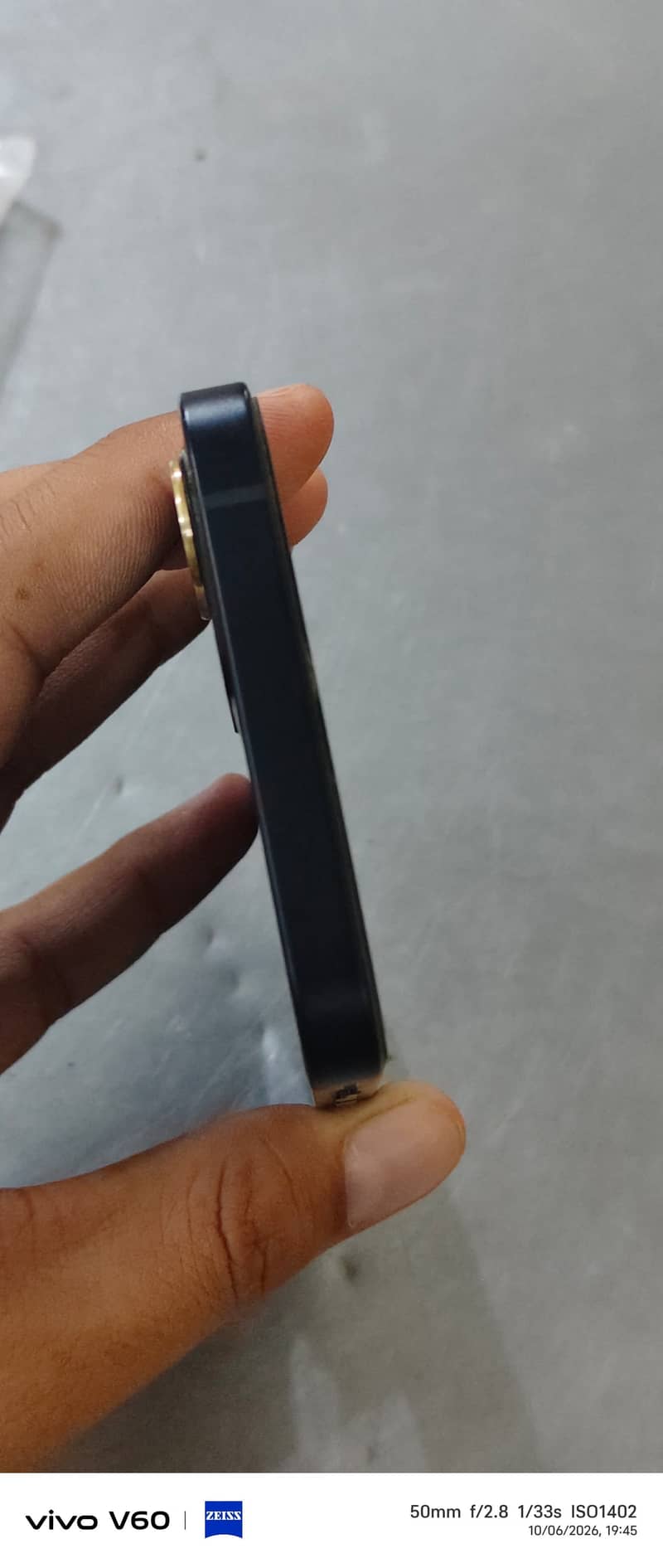 Apple iPhone 12 3