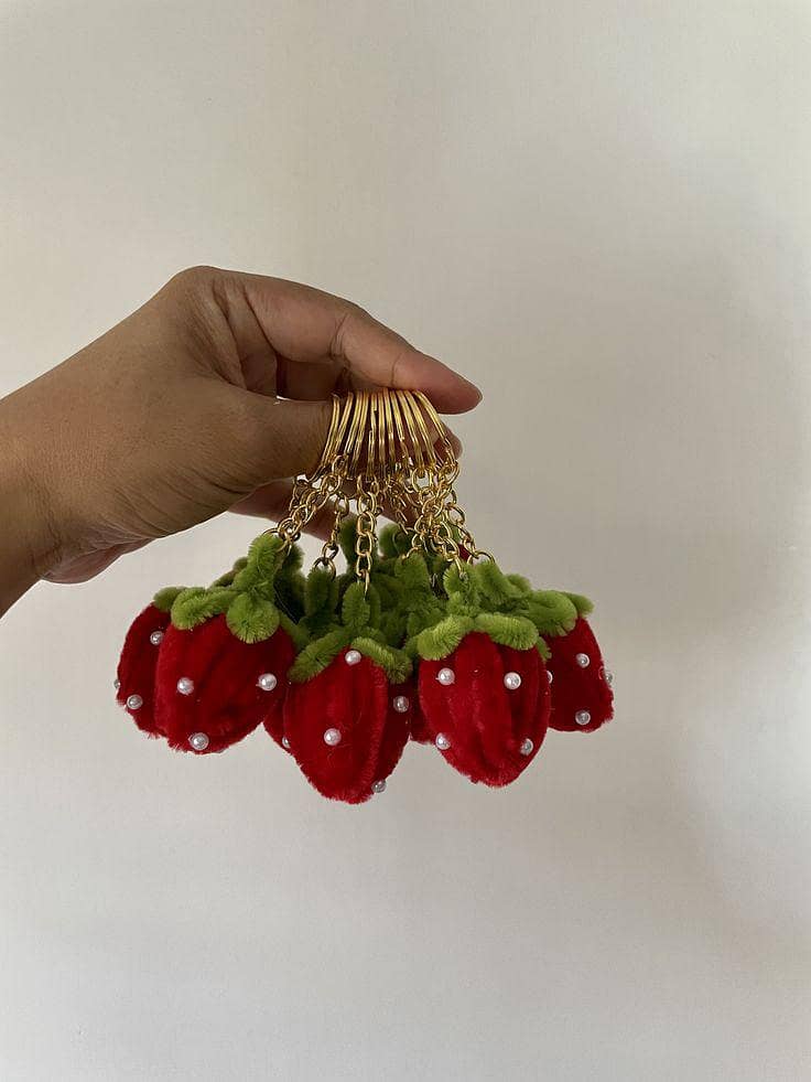 pipe cleaner keychains 5