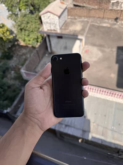 Apple iPhone 7