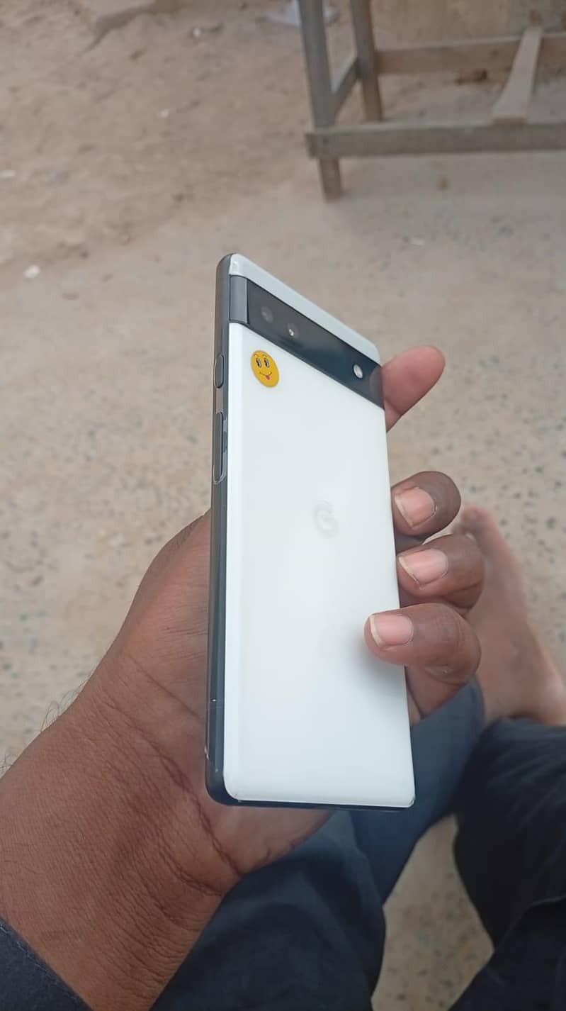 Google Pixel 6a 0