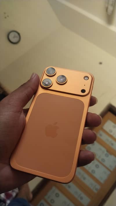 Apple iPhone XR converted to 17 pro