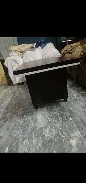 center tables heavy and new high quality