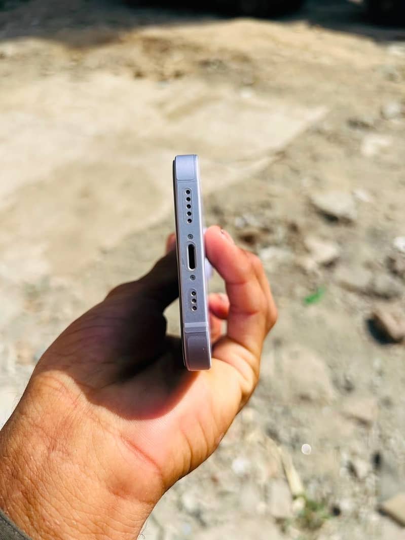 Apple iPhone 14 e sim 7