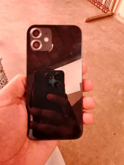 Apple iPhone 12