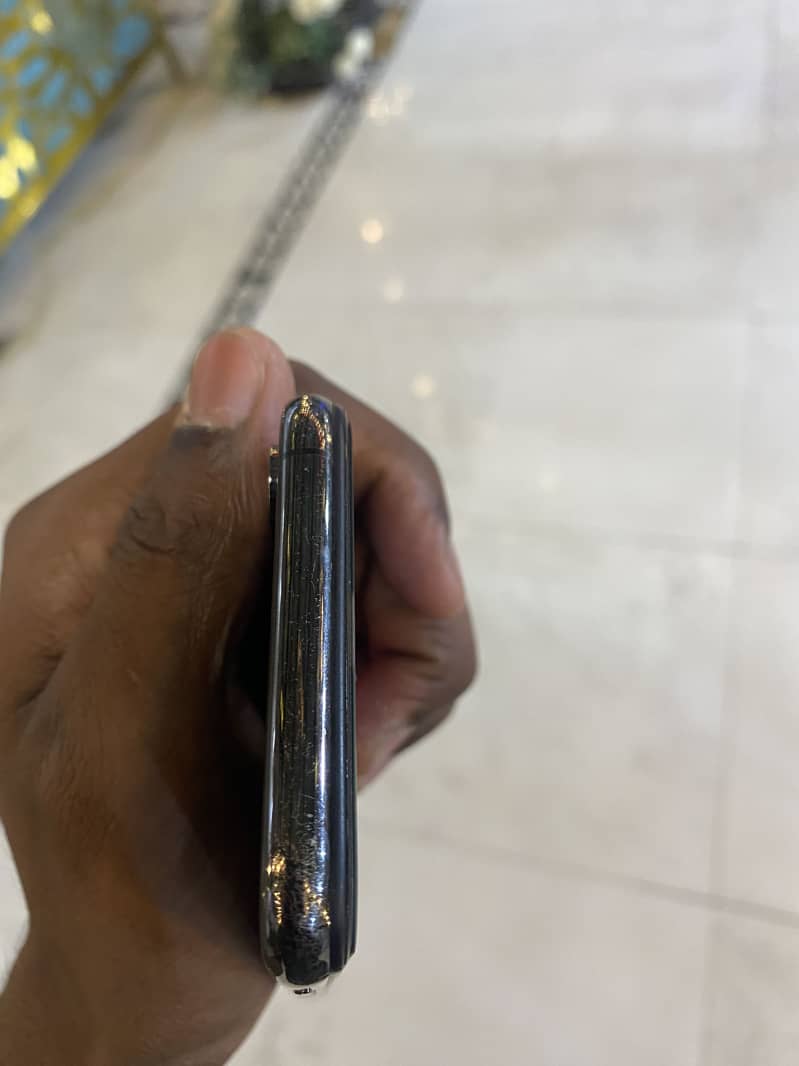 iPhone XS 1