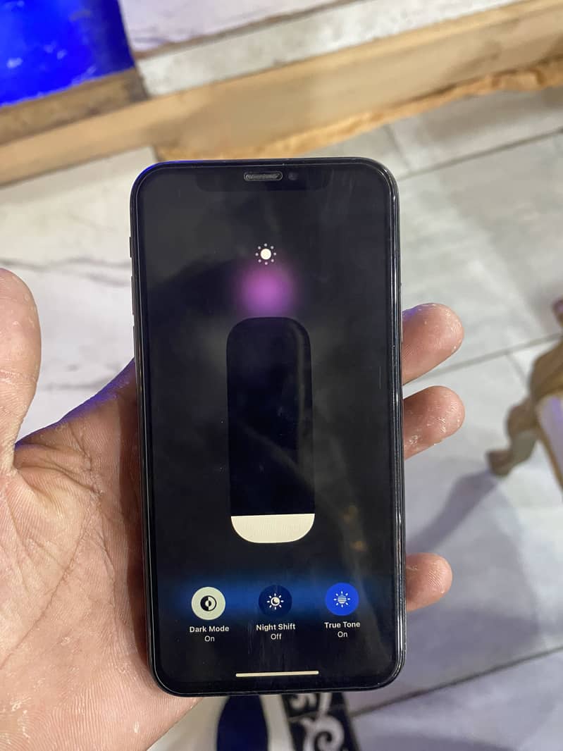 iPhone XS 6