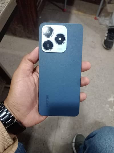 Realme C63
