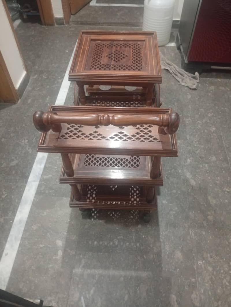 Tea trolley 1
