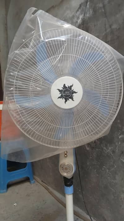 Dc (12v) Solar Floor Fan