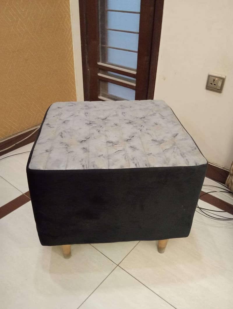 Complete Sofa set !! 1