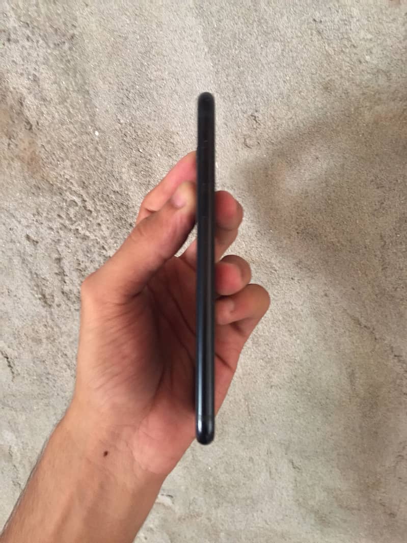 iPhone SE 3rd gen 8
