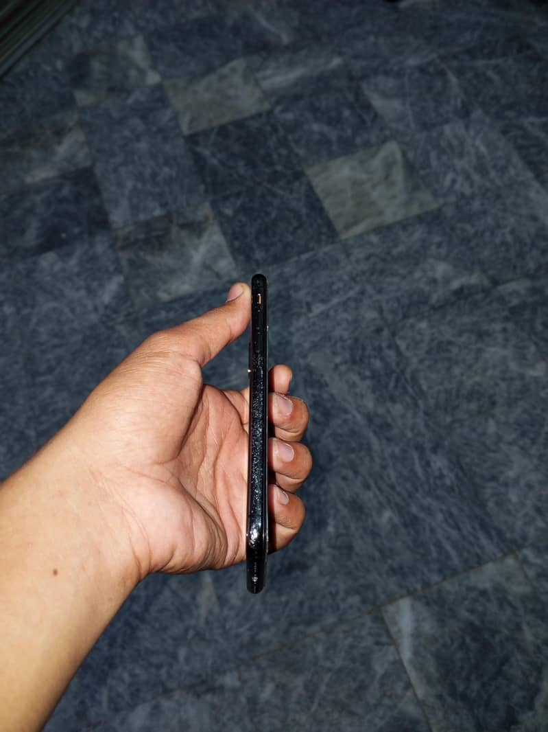 Apple iPhone X 0