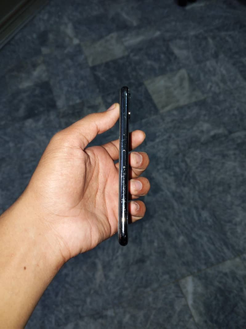 Apple iPhone X 2