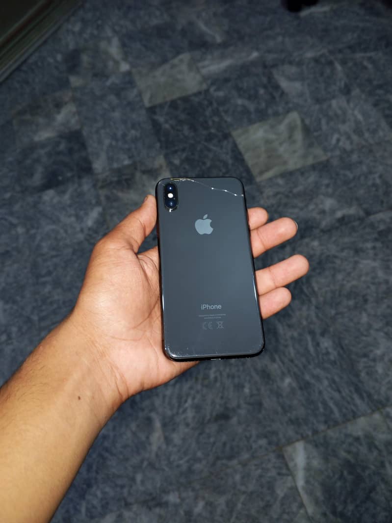 Apple iPhone X 3