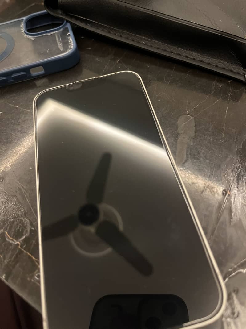 Apple iPhone 13 3