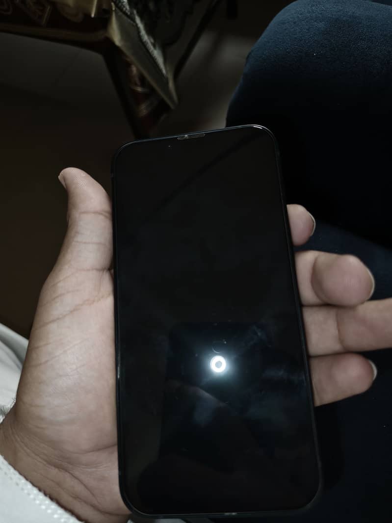 iPhone 13 3