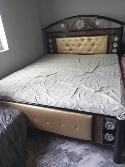 King Bed with Spring Mattes Foam