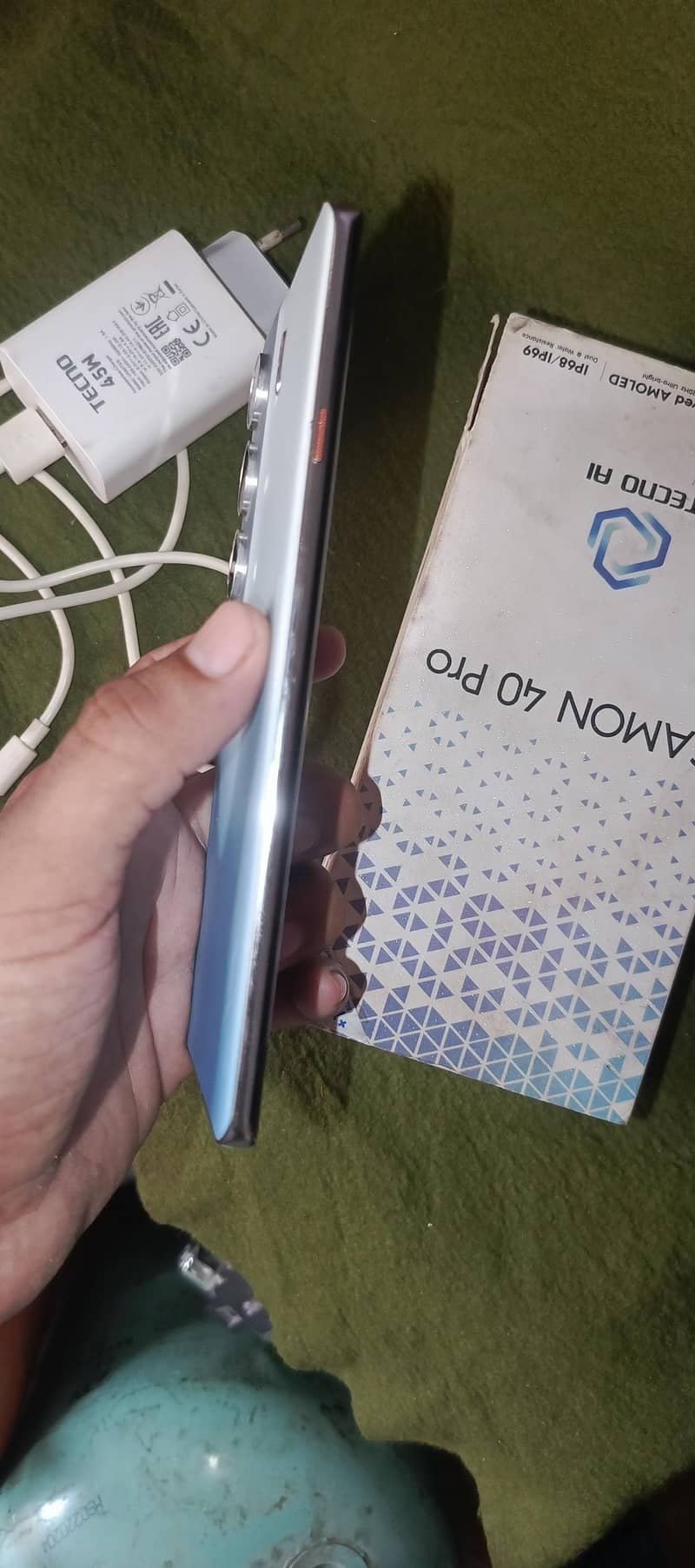 Tecno CAMON 40 Pro 7