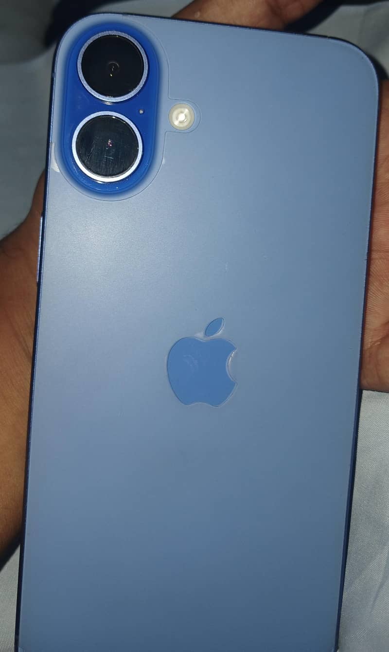 Apple iPhone 16 Plus 0