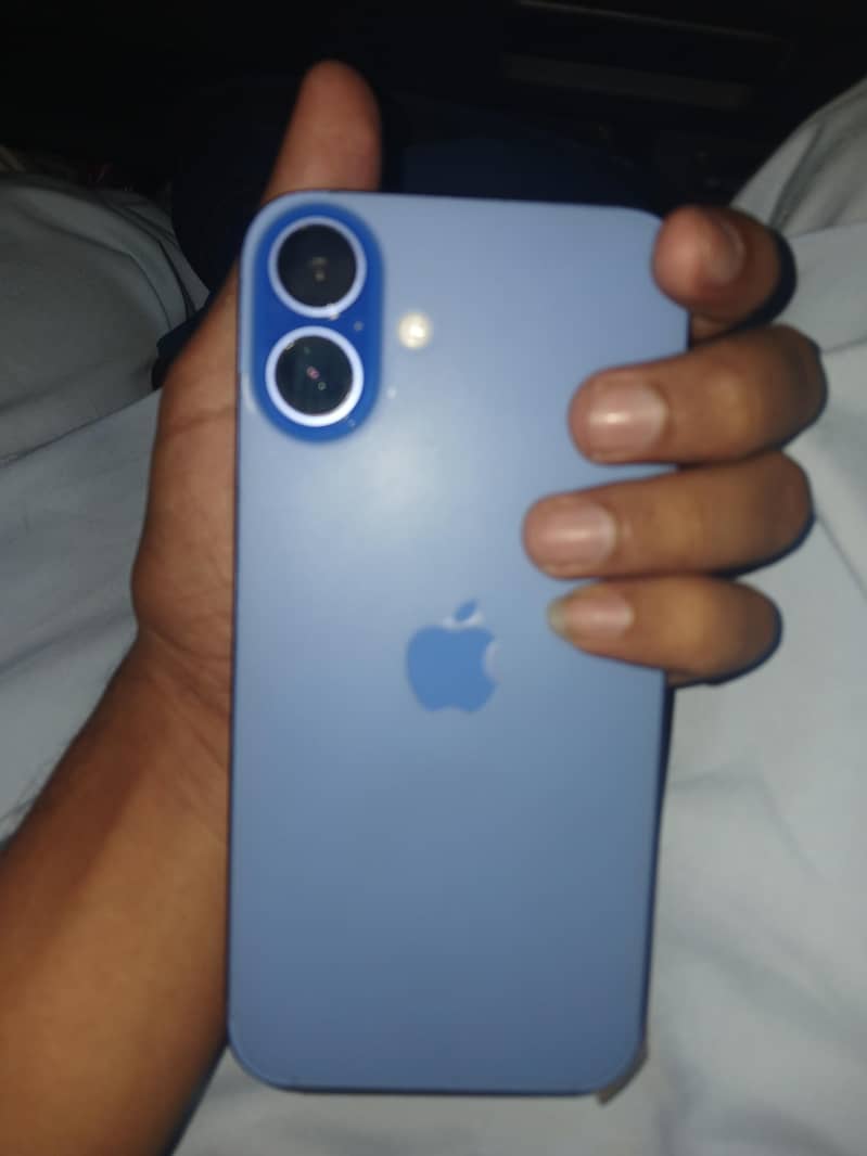 Apple iPhone 16 Plus 1