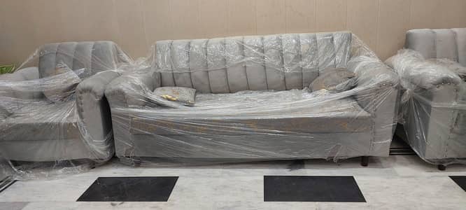 Sofa Set 5 seater bilkul new condition ha not used