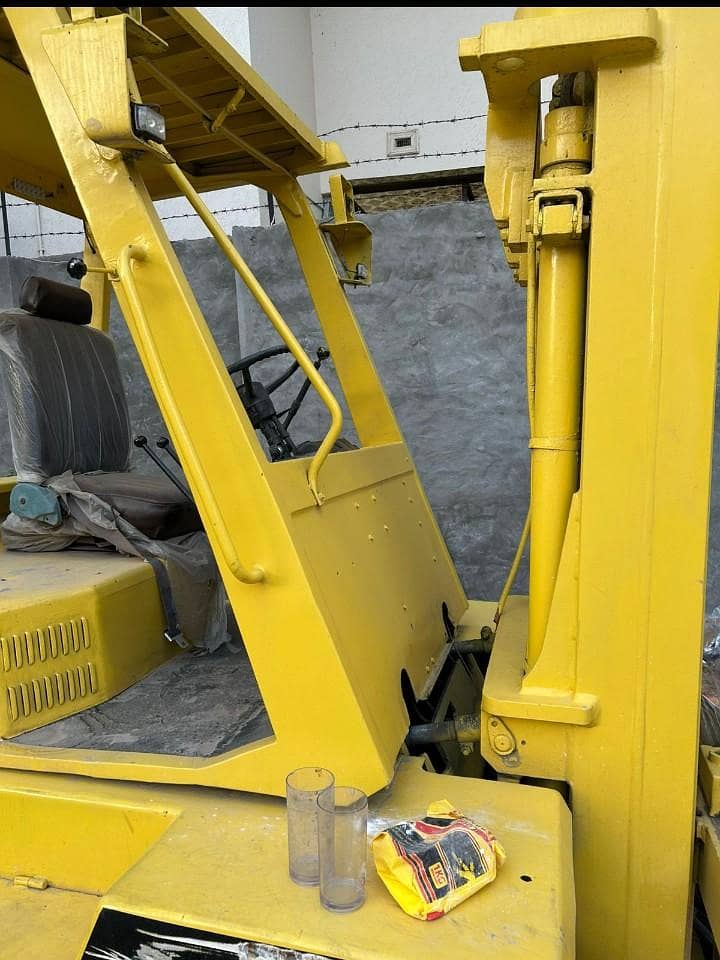 FORK LIFTER 1