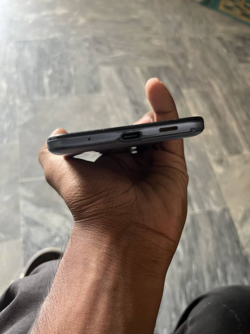 Sharp Aquos Zero 2