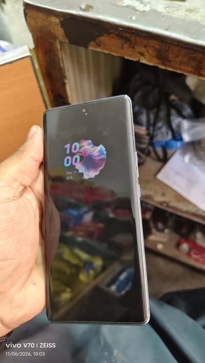 Vivo V29